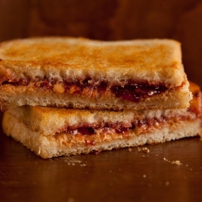 grilled PB&J from chowhound.com